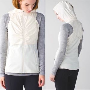 Lululemon Kanto Catch Me Jacket Vest Hooded Size 4
